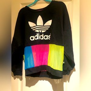 Tricolor Rita Oras Adidas Sweater